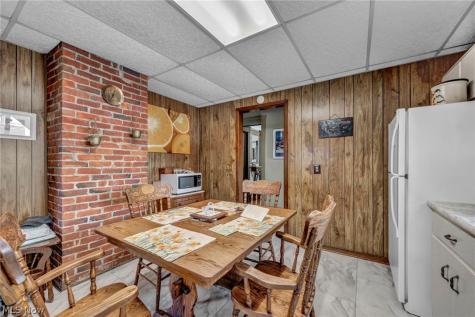 1537 Grace Avenue Lakewood OH 44107