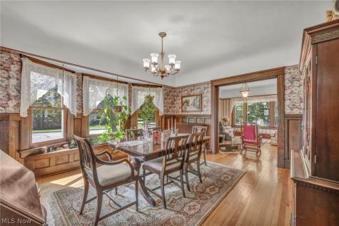 1537 Grace Avenue Lakewood OH 44107