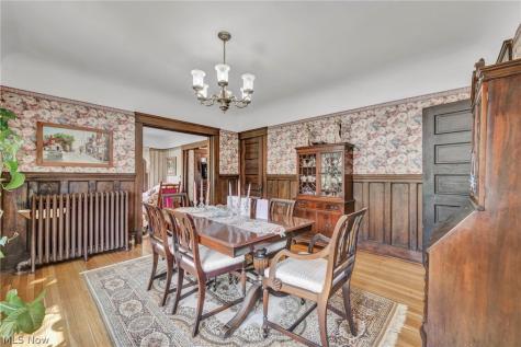 1537 Grace Avenue Lakewood OH 44107