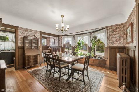 1537 Grace Avenue Lakewood OH 44107
