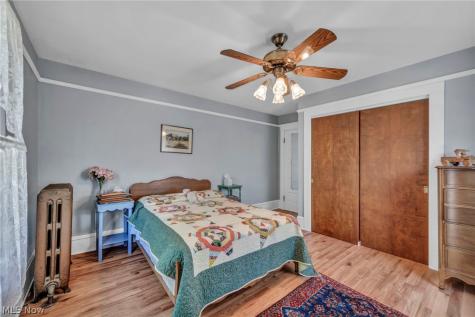 1537 Grace Avenue Lakewood OH 44107
