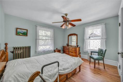 1537 Grace Avenue Lakewood OH 44107