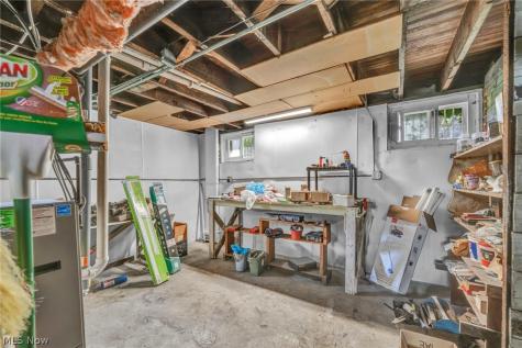 1537 Grace Avenue Lakewood OH 44107