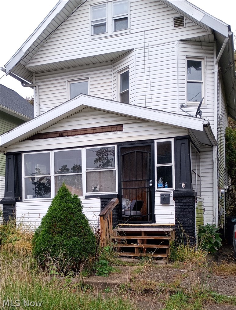 534 Douglas Street Akron OH 44307