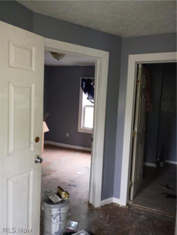 534 Douglas Street Akron OH 44307