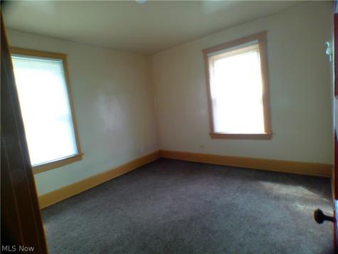 149 S Truesdale Avenue Youngstown OH 44506