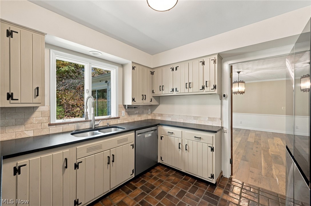 32499 Pinetree Road Pepper Pike OH 44124