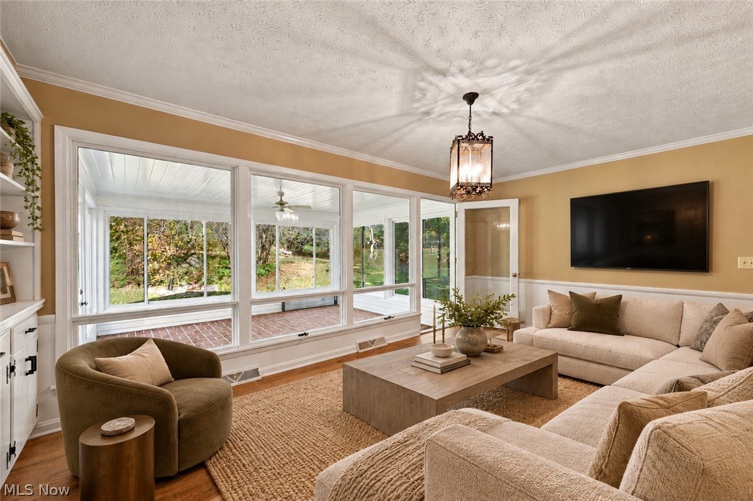 32499 Pinetree Road Pepper Pike OH 44124
