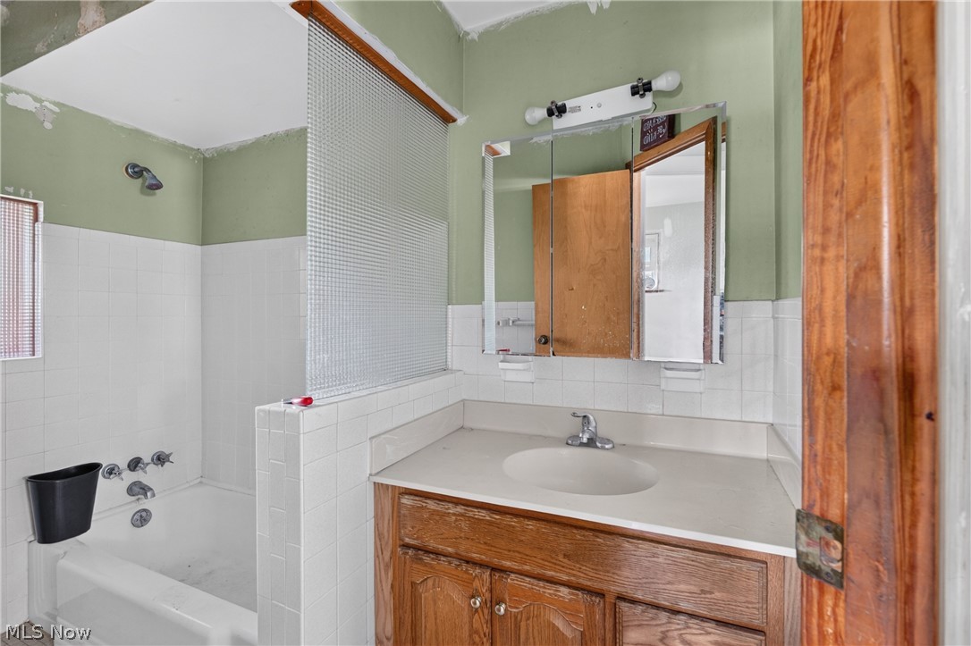 8252 Briarwood Drive Broadview Heights OH 44147