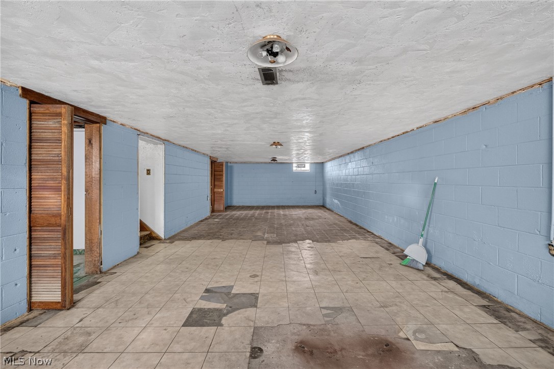 8252 Briarwood Drive Broadview Heights OH 44147