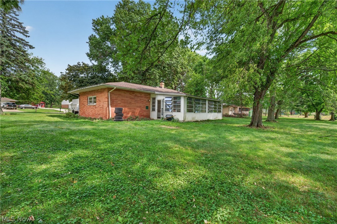 8252 Briarwood Drive Broadview Heights OH 44147