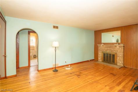 11817 Lincoln Way NW Massillon OH 44647