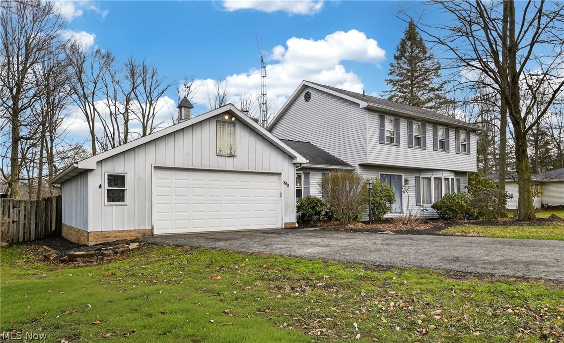 840 Carriage Hill Drive Salem OH 44460