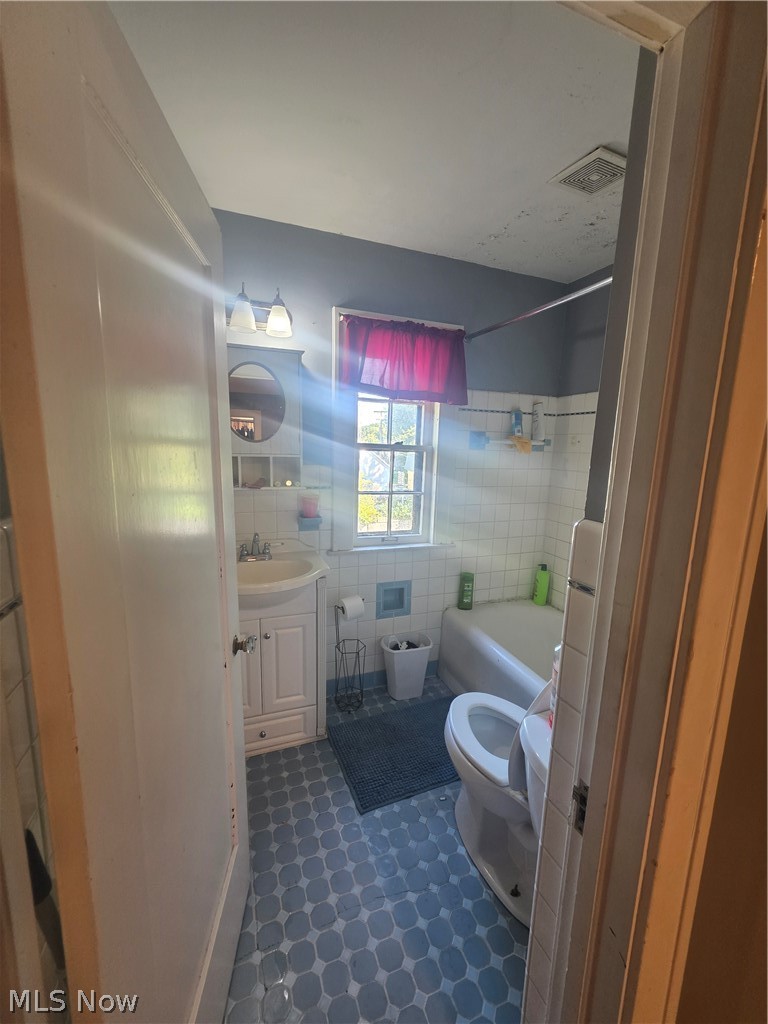 3127 Avon Boulevard Ashtabula OH 44004
