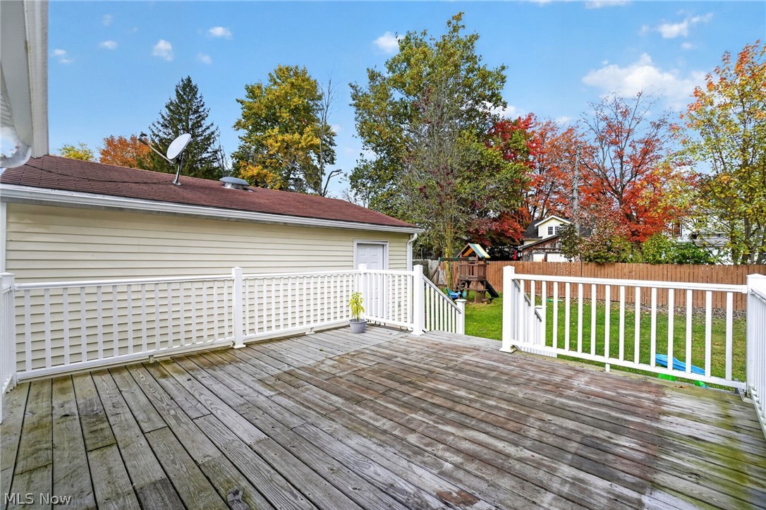 291 Vine Street Geneva OH 44041