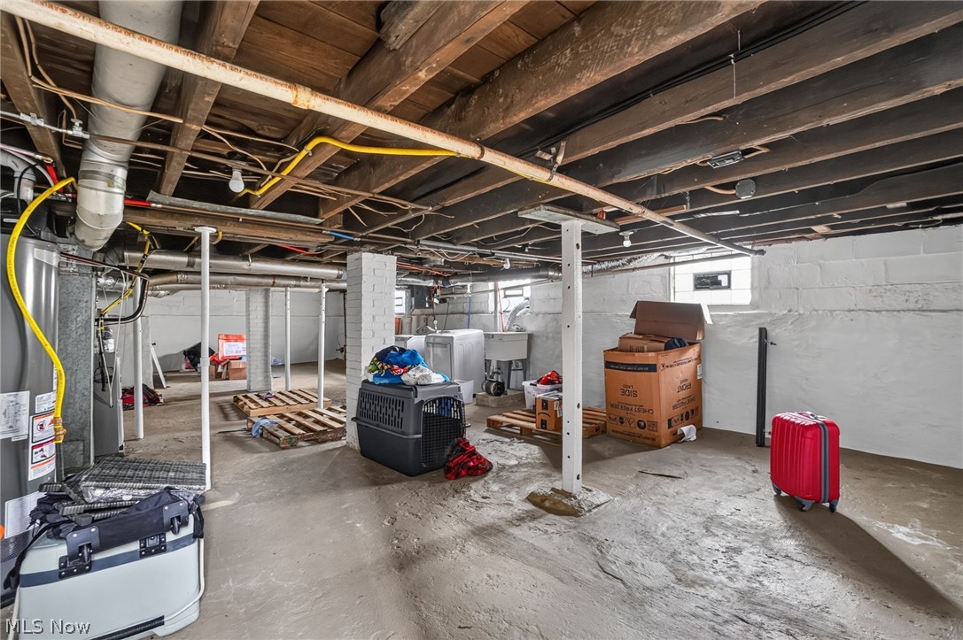 291 Vine Street Geneva OH 44041
