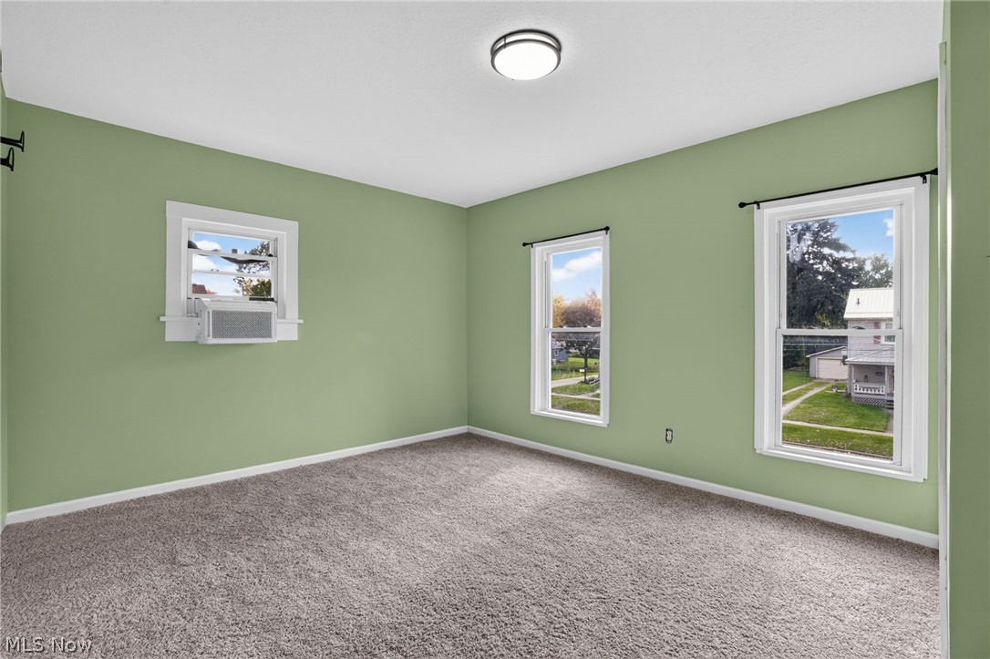 291 Vine Street Geneva OH 44041