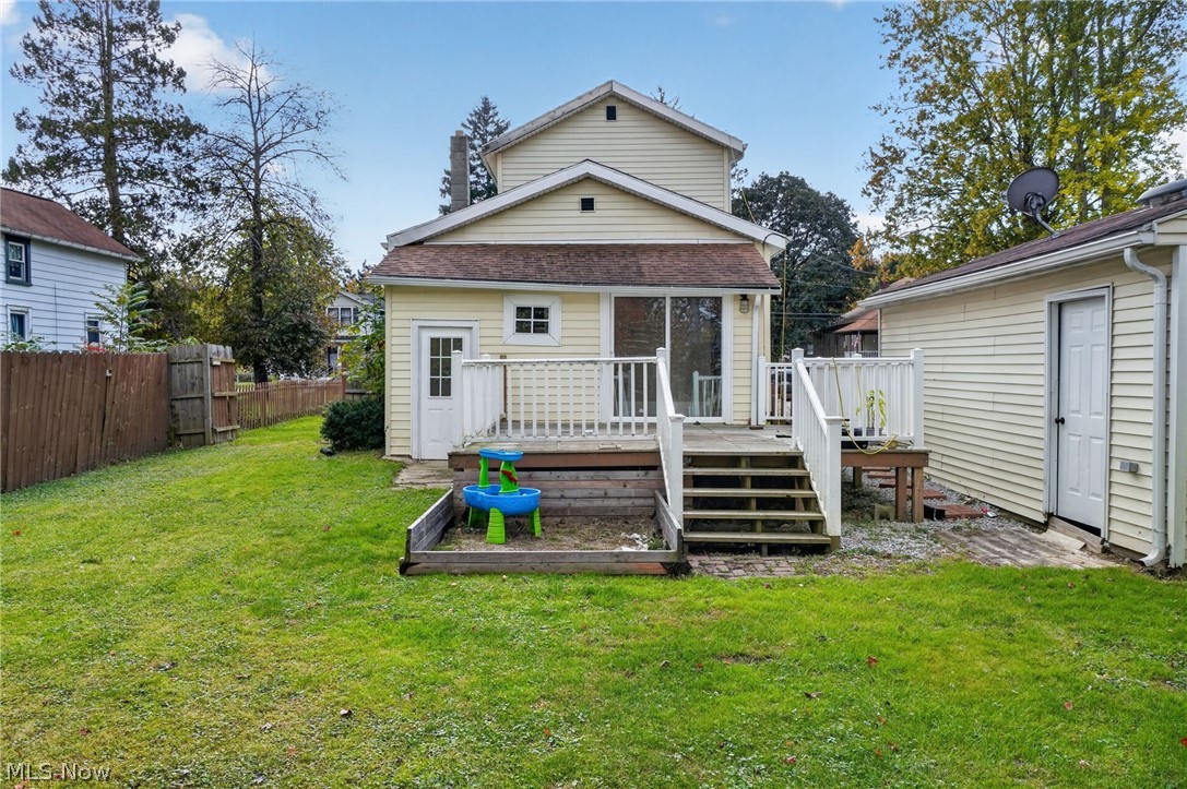 291 Vine Street Geneva OH 44041