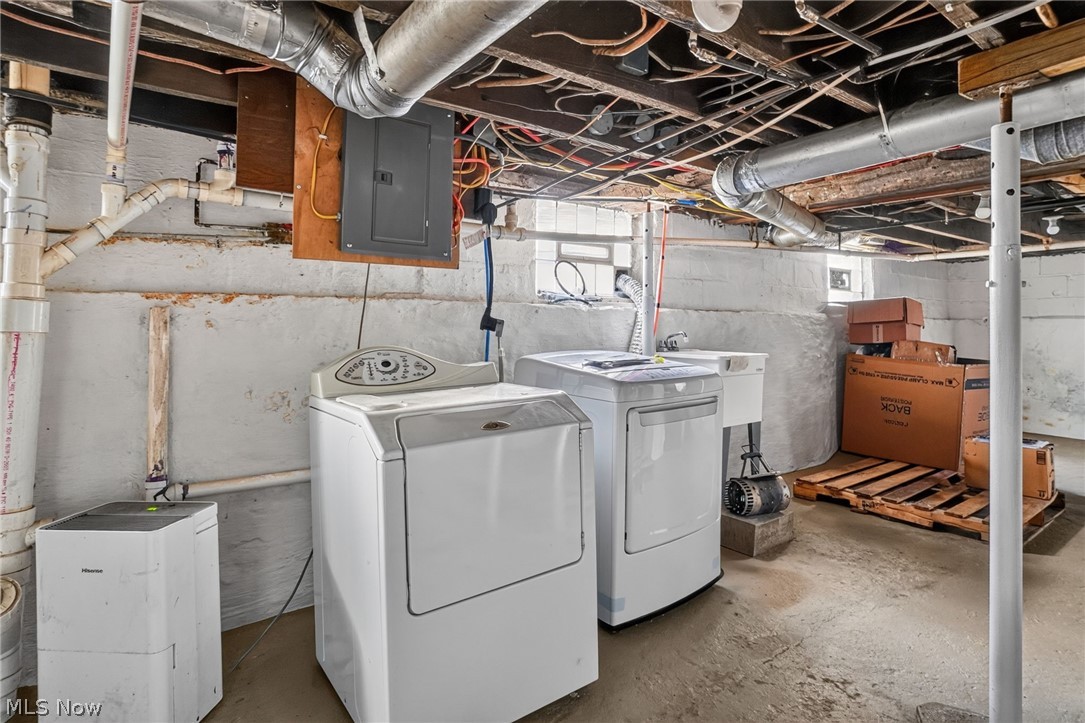 291 Vine Street Geneva OH 44041