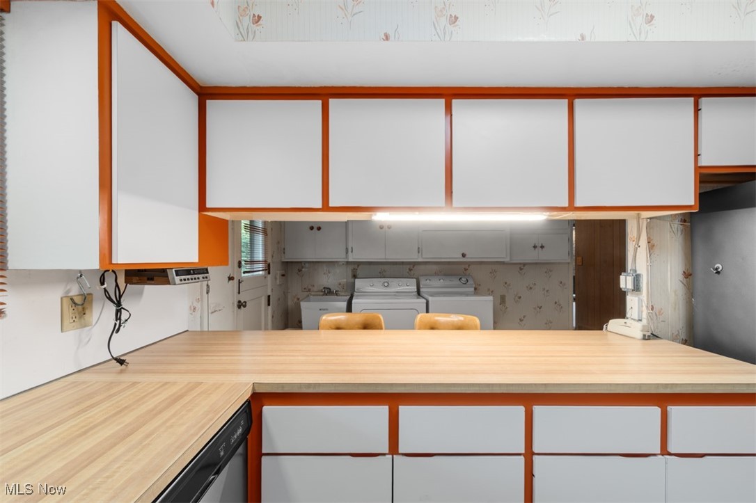 16125 Parkland Drive Shaker Heights OH 44120