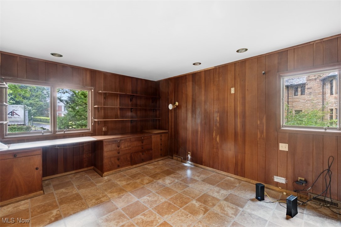 16125 Parkland Drive Shaker Heights OH 44120