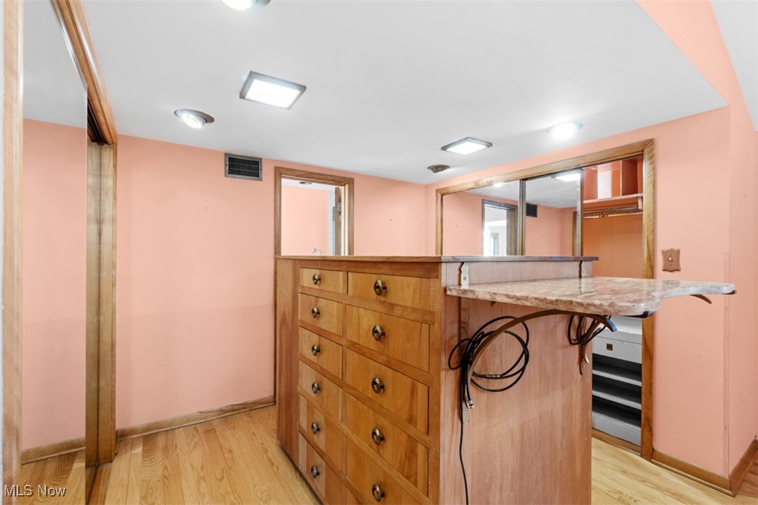 16125 Parkland Drive Shaker Heights OH 44120