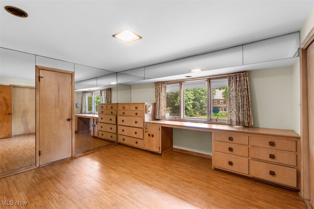 16125 Parkland Drive Shaker Heights OH 44120