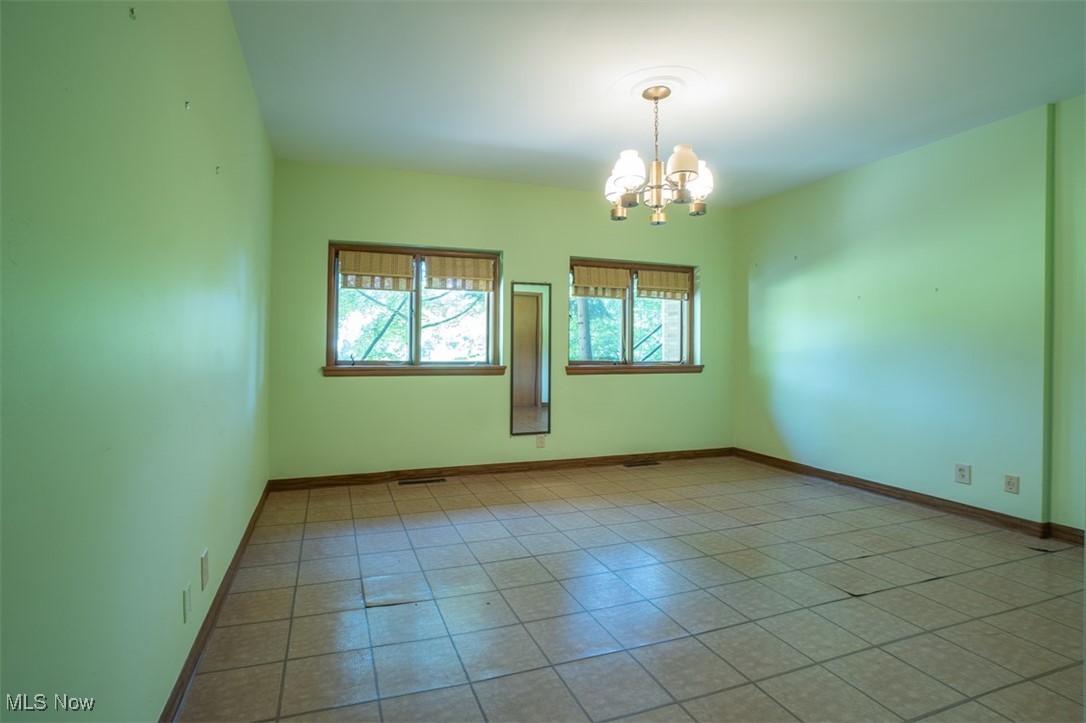 16125 Parkland Drive Shaker Heights OH 44120