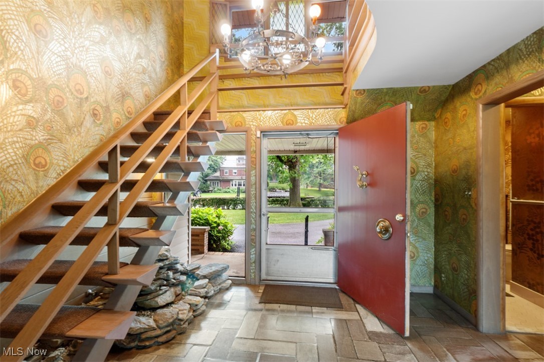 16125 Parkland Drive Shaker Heights OH 44120