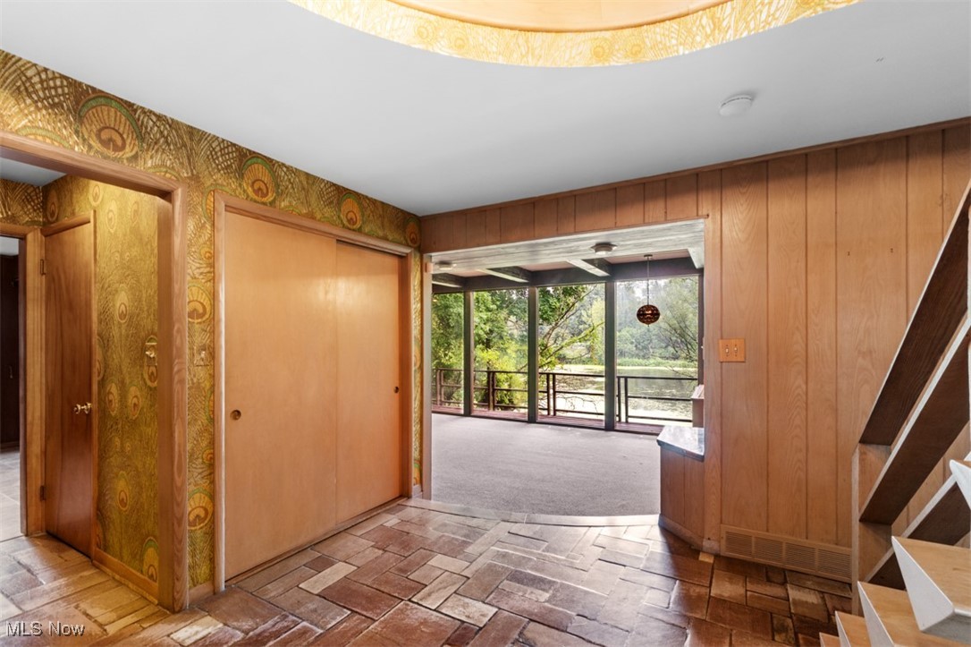 16125 Parkland Drive Shaker Heights OH 44120