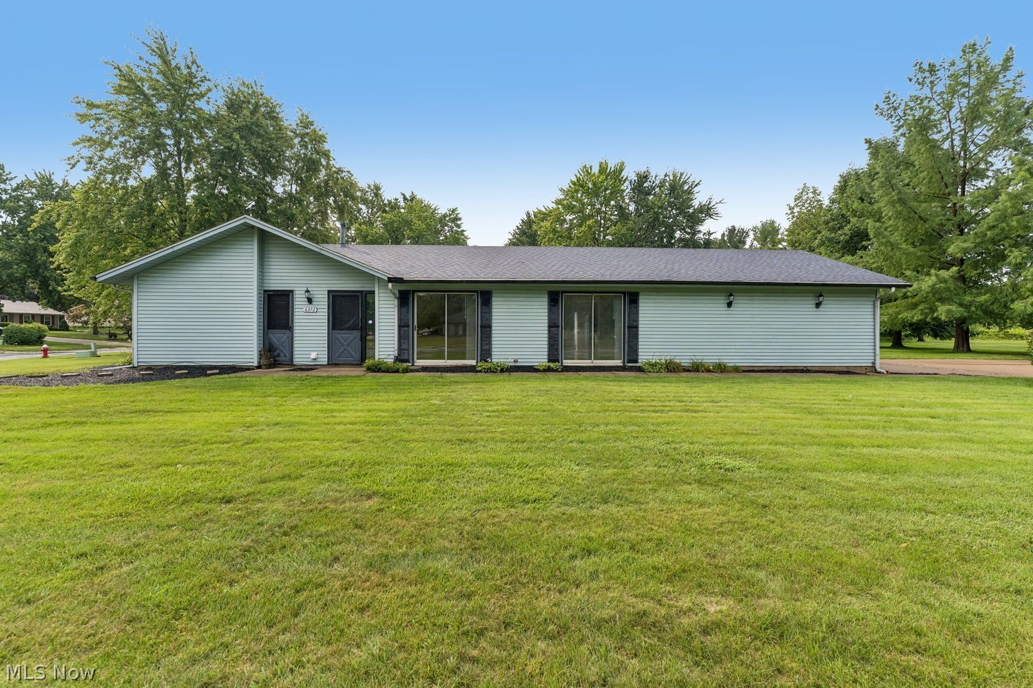 North Ridgeville OH, 6372 Creekside Lane