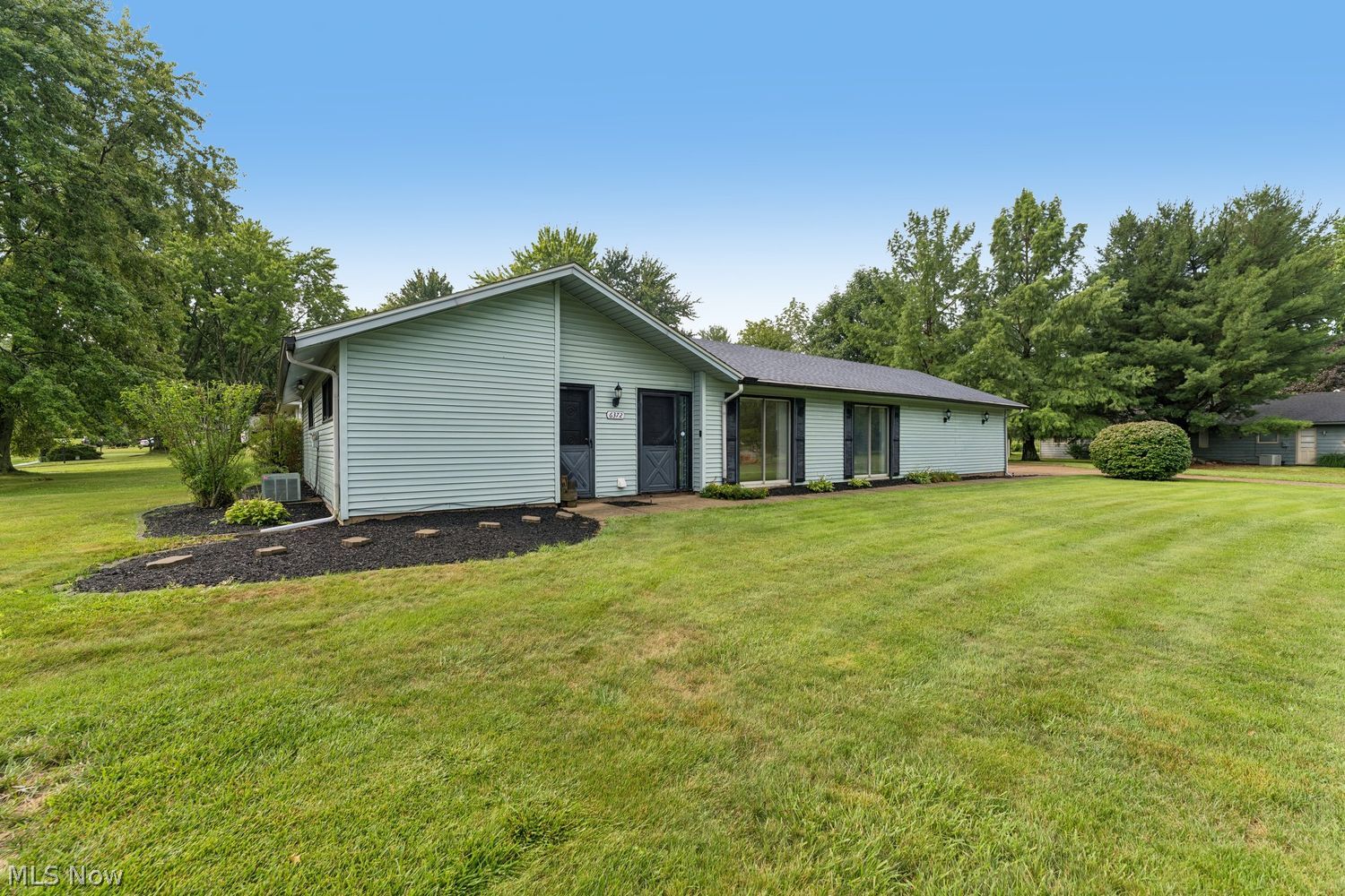6372 Creekside Lane North Ridgeville OH 44039