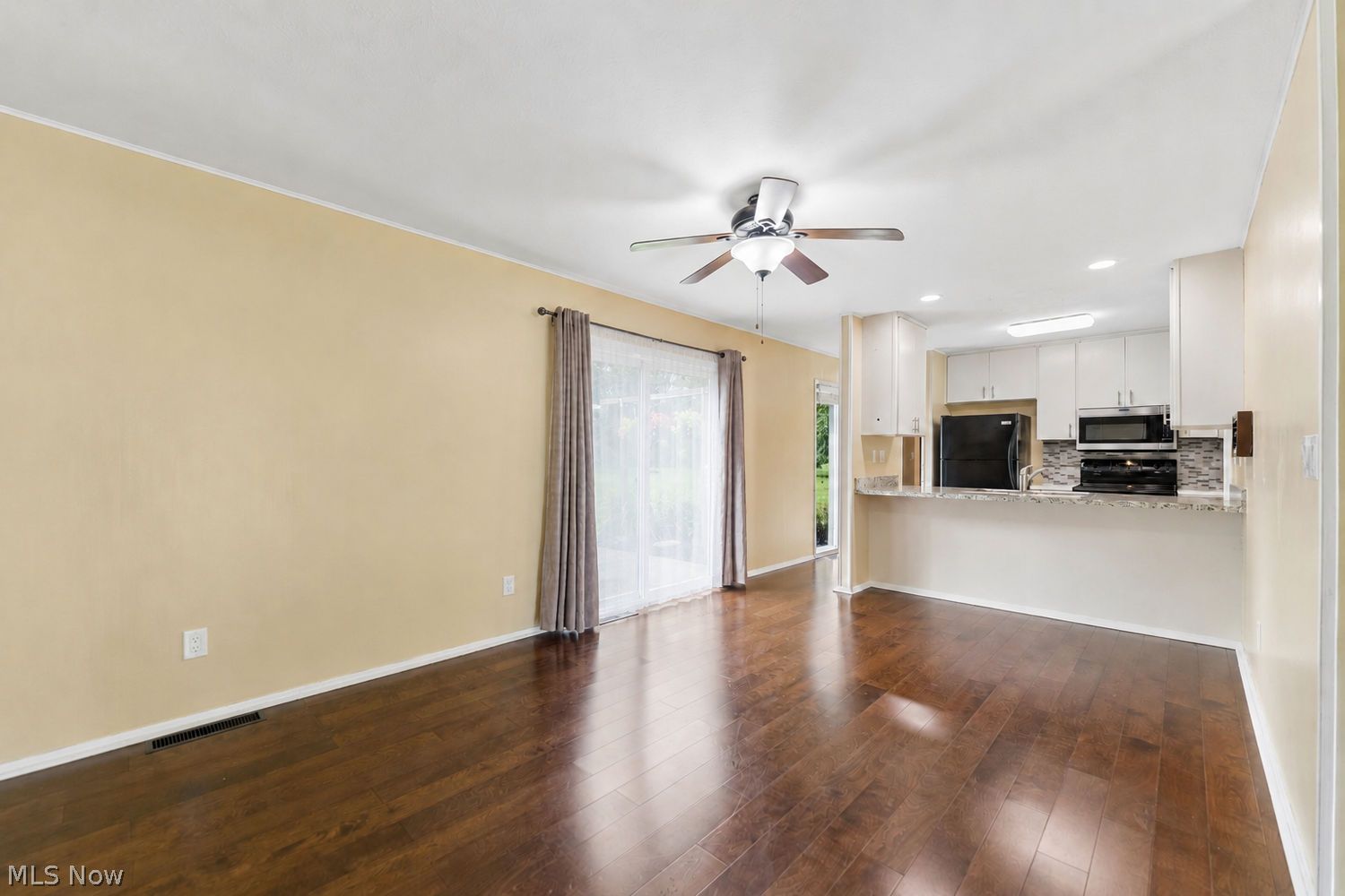 6372 Creekside Lane North Ridgeville OH 44039