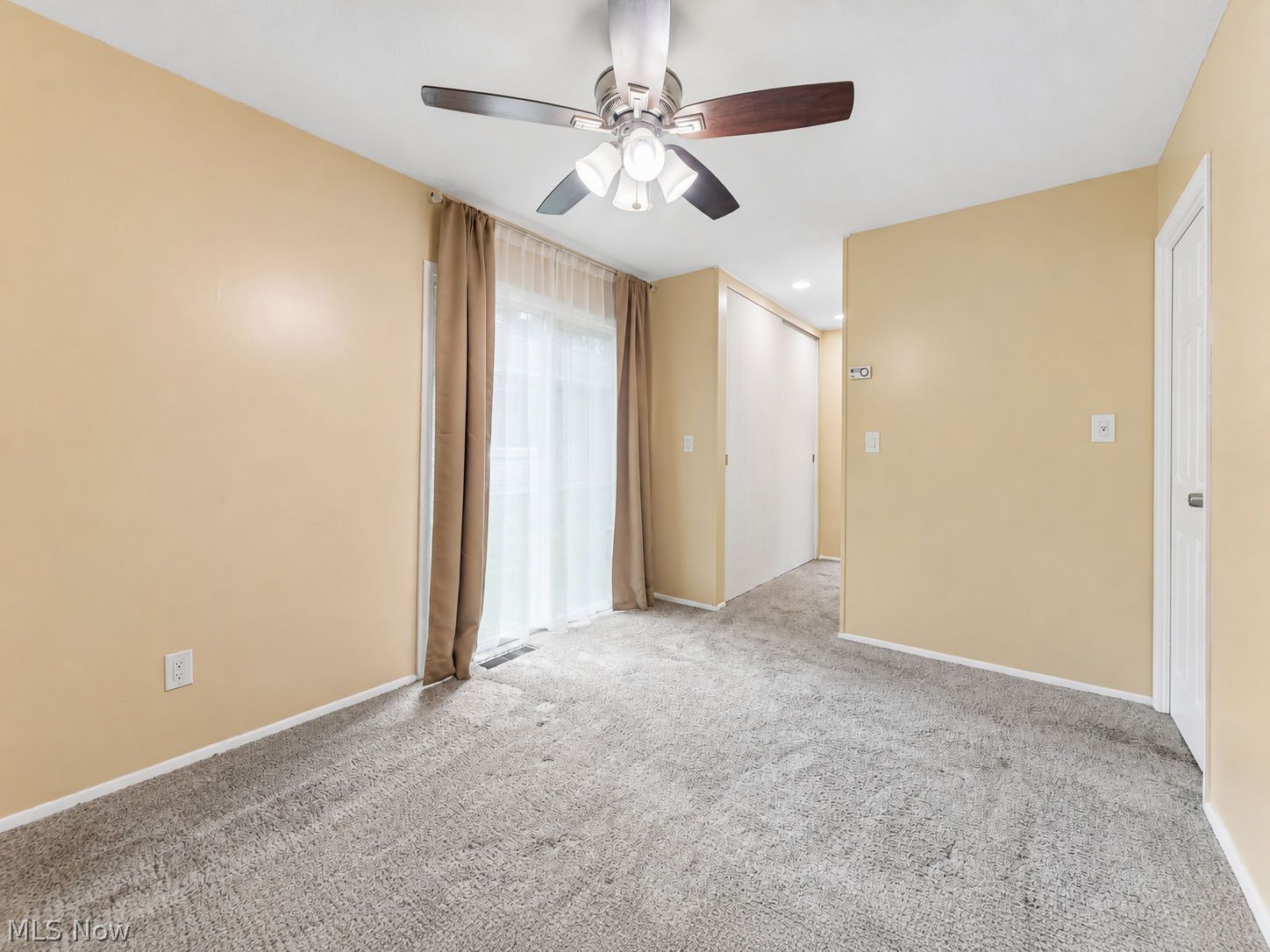 6372 Creekside Lane North Ridgeville OH 44039