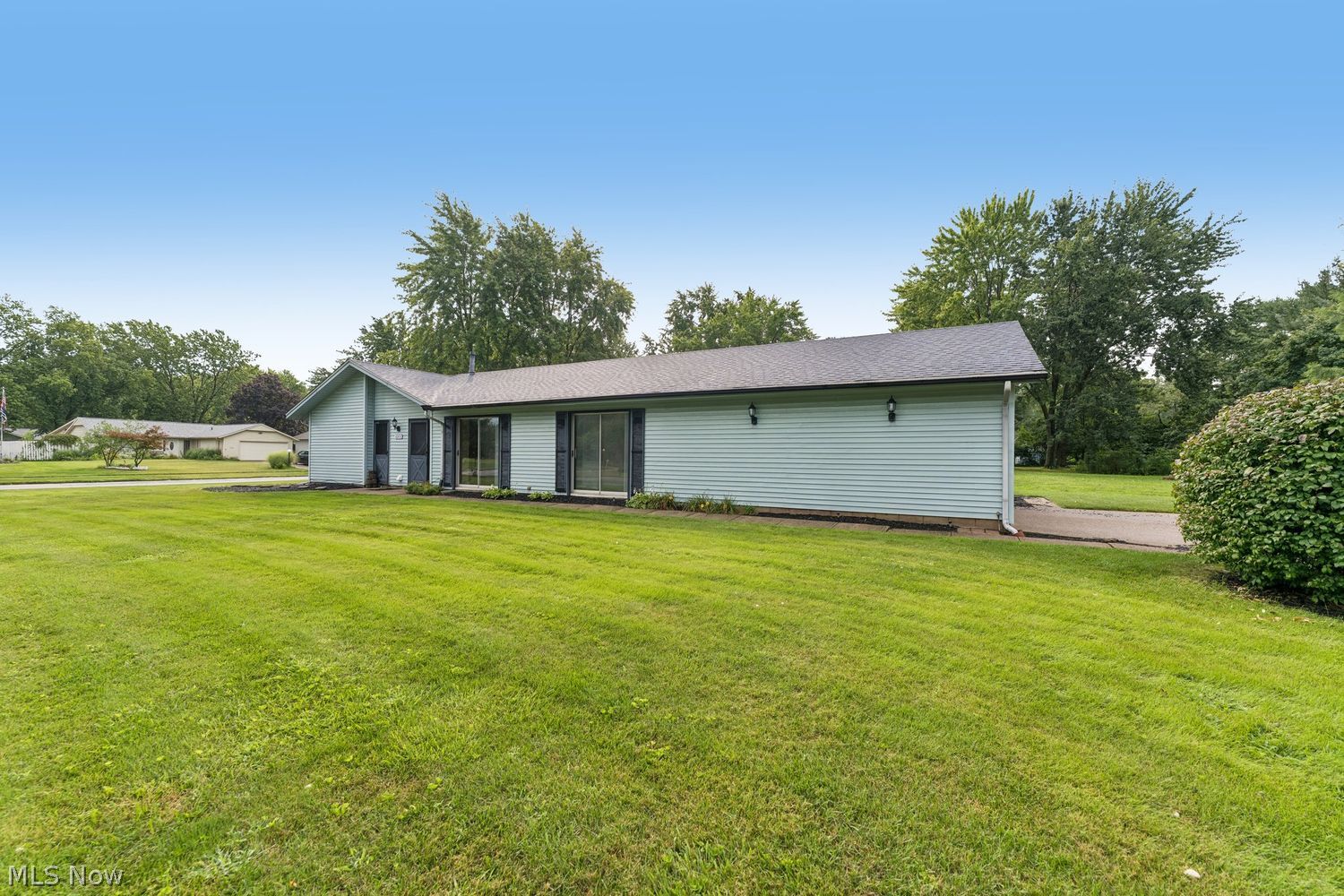 6372 Creekside Lane North Ridgeville OH 44039