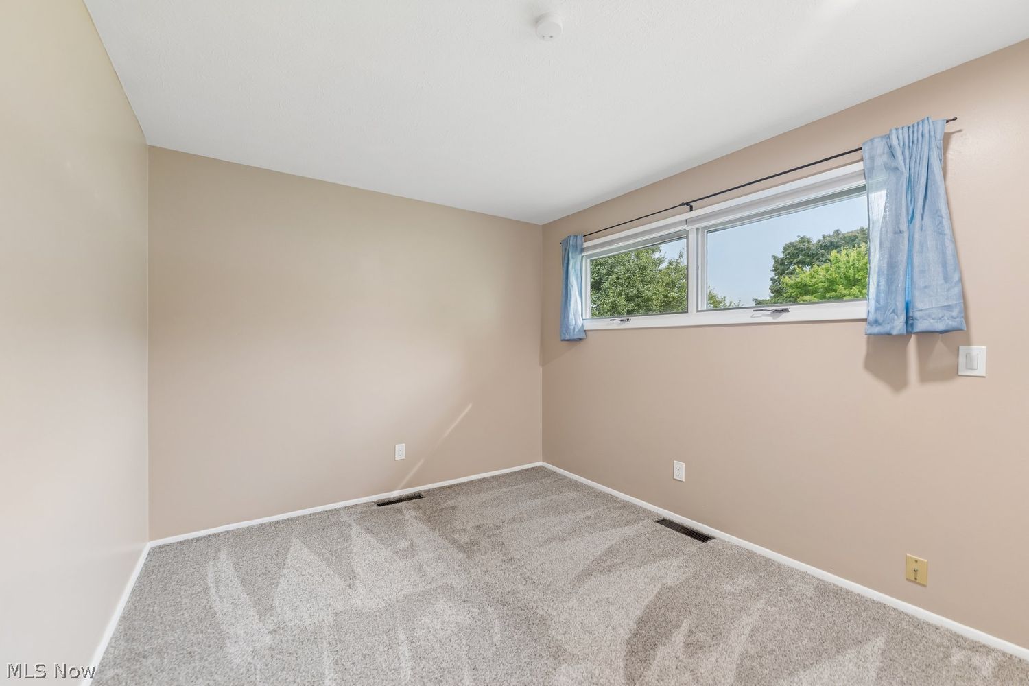 6372 Creekside Lane North Ridgeville OH 44039