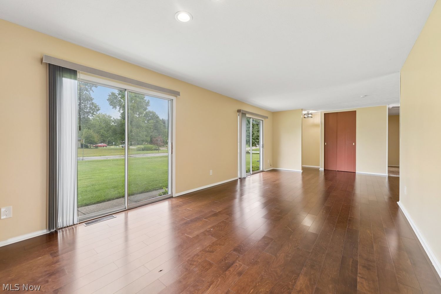 6372 Creekside Lane North Ridgeville OH 44039