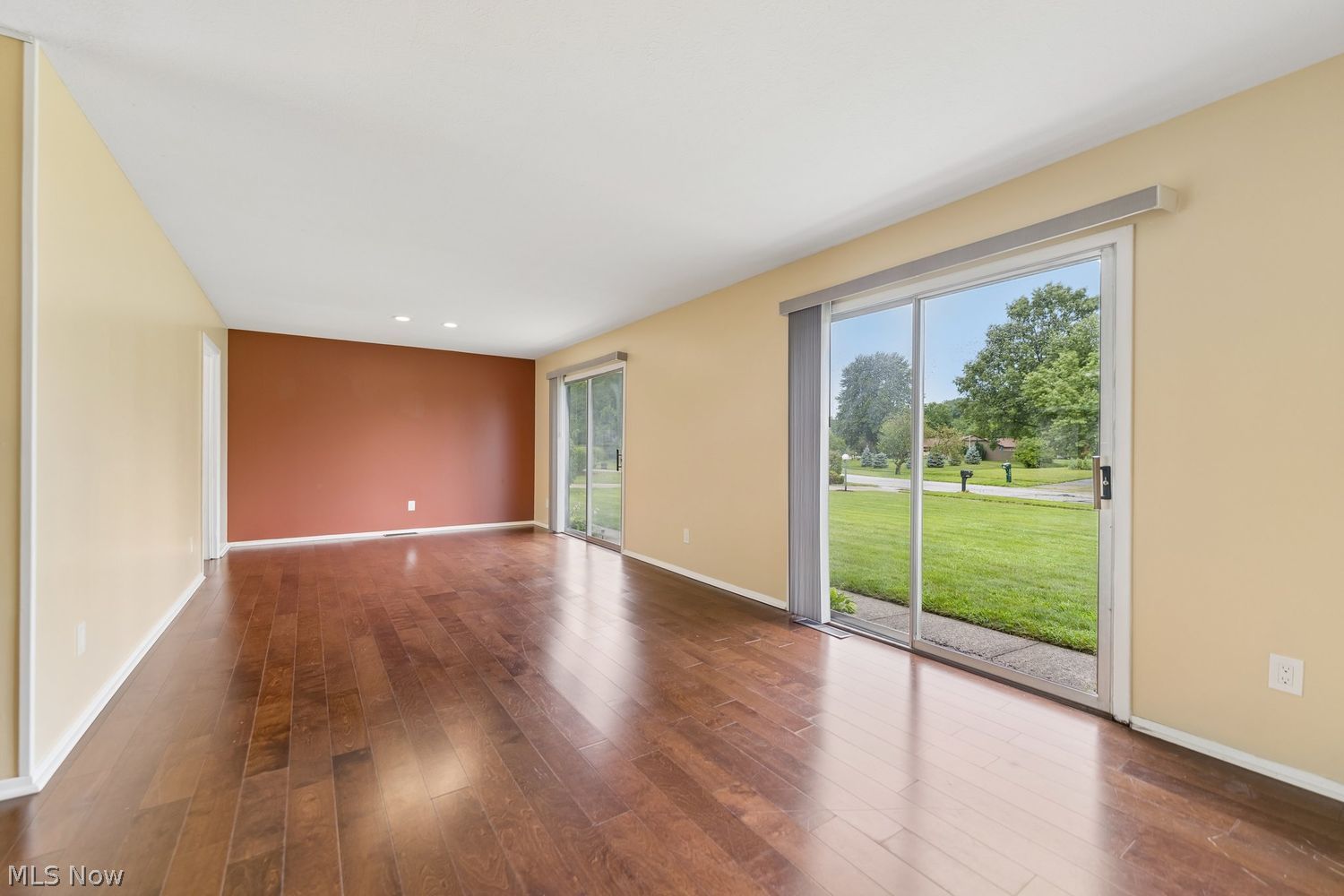 6372 Creekside Lane North Ridgeville OH 44039