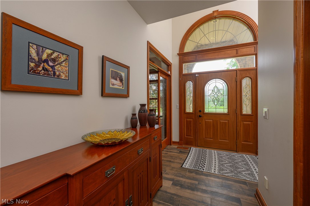 827 Mesa Verde Drive Barberton OH 44203