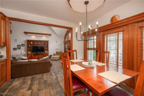 827 Mesa Verde Drive Barberton OH 44203