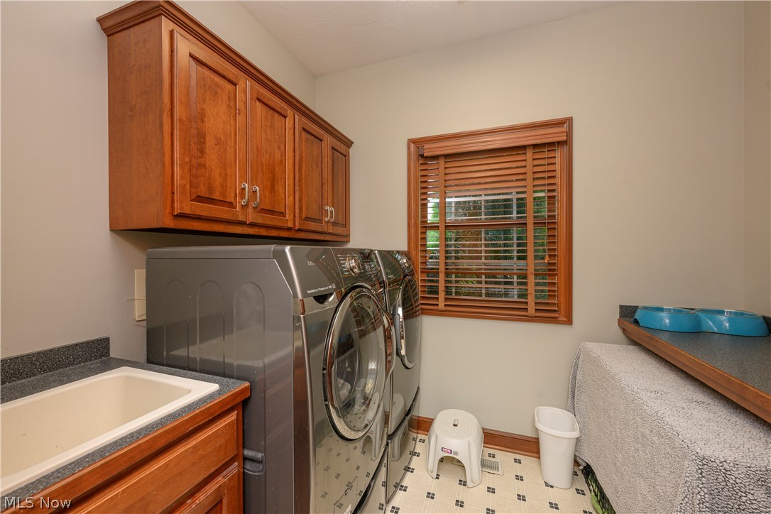 827 Mesa Verde Drive Barberton OH 44203