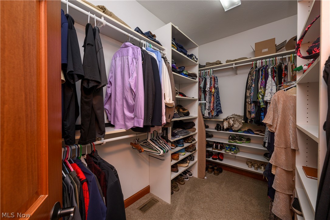 827 Mesa Verde Drive Barberton OH 44203
