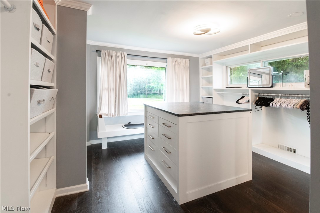 26314 N Woodland Road Beachwood OH 44122