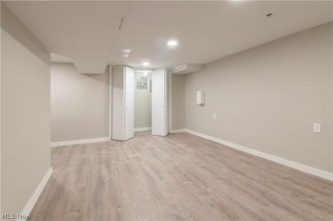 26314 N Woodland Road Beachwood OH 44122