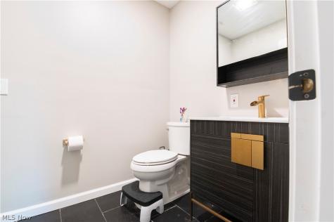 26314 N Woodland Road Beachwood OH 44122
