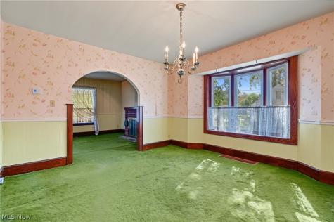 32 Hawk Avenue Akron OH 44312