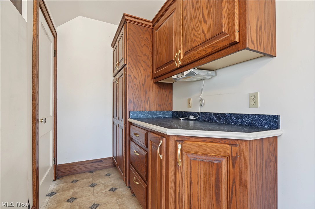 32 Hawk Avenue Akron OH 44312