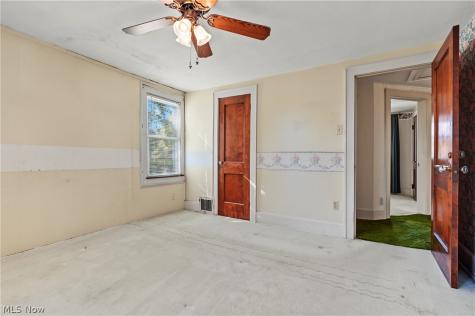 32 Hawk Avenue Akron OH 44312