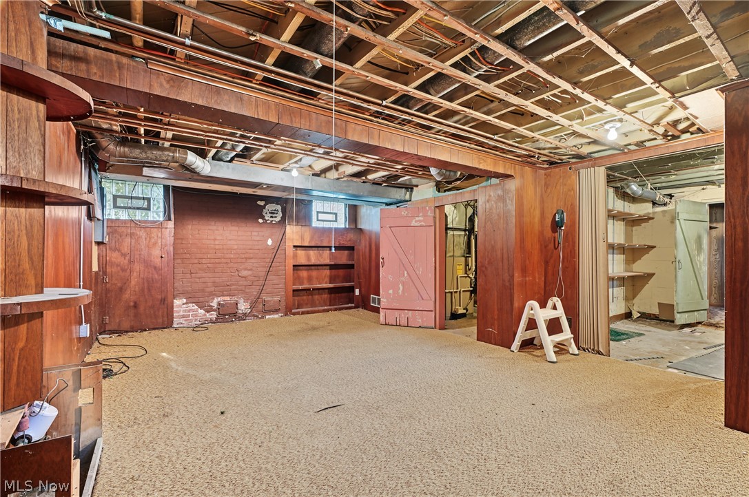 32 Hawk Avenue Akron OH 44312