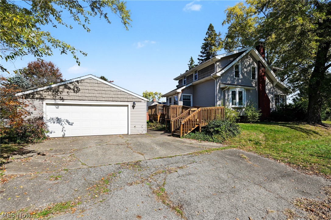 32 Hawk Avenue Akron OH 44312